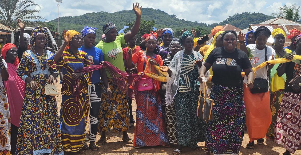 Women in Krubola, Neya Chiefdom, Falaba District. Photo Credit: UNWomen/Mohamed Kargbo