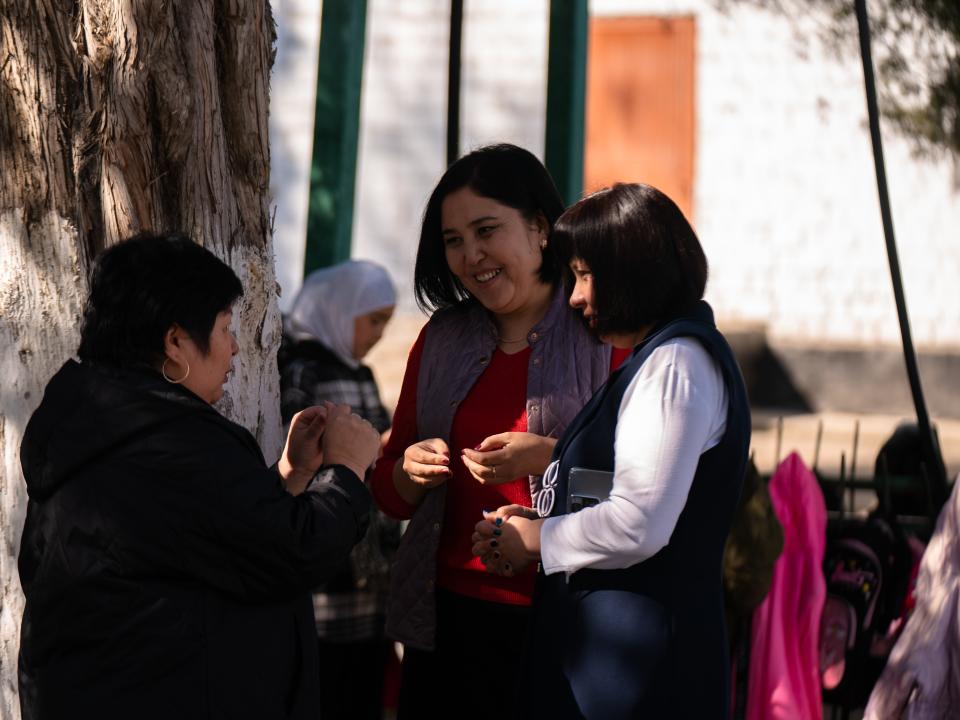 Ms. Esengeldieva conducted GALS trainings to her colleagues and parents