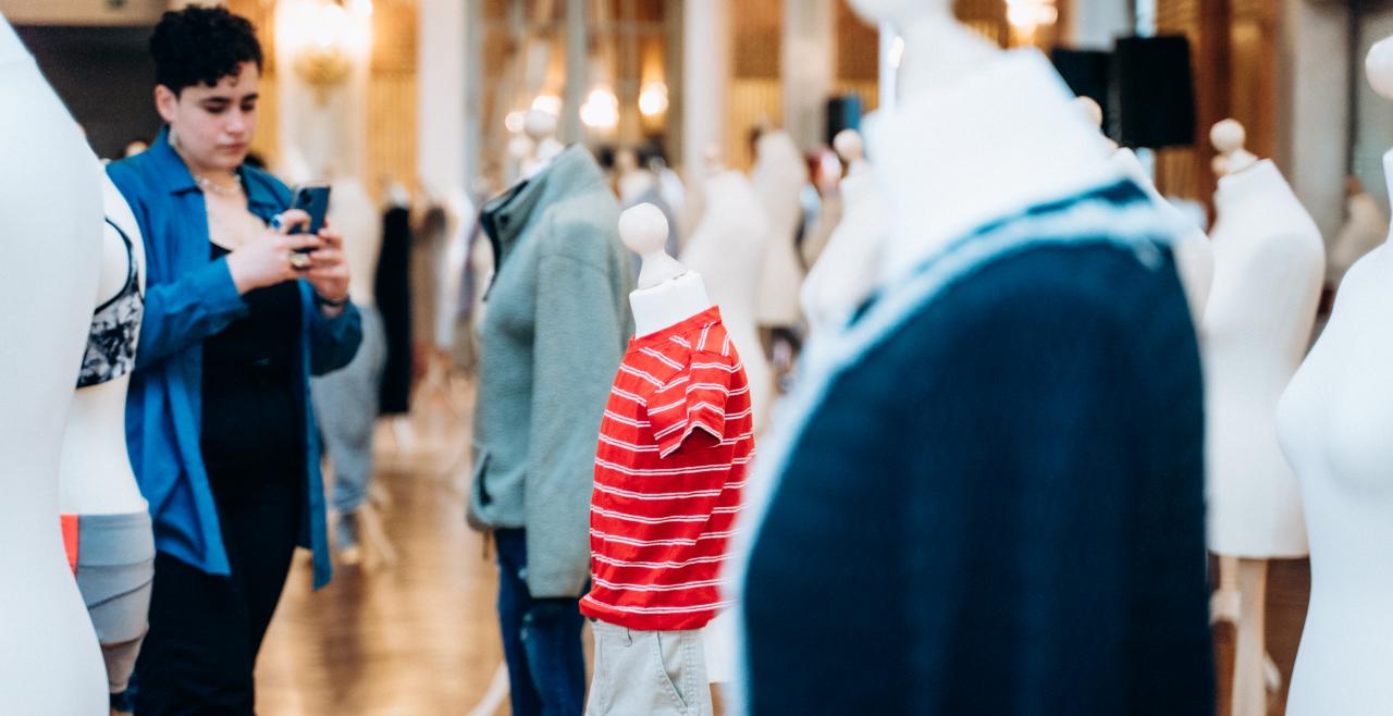 Mannequins dressed in clothing 